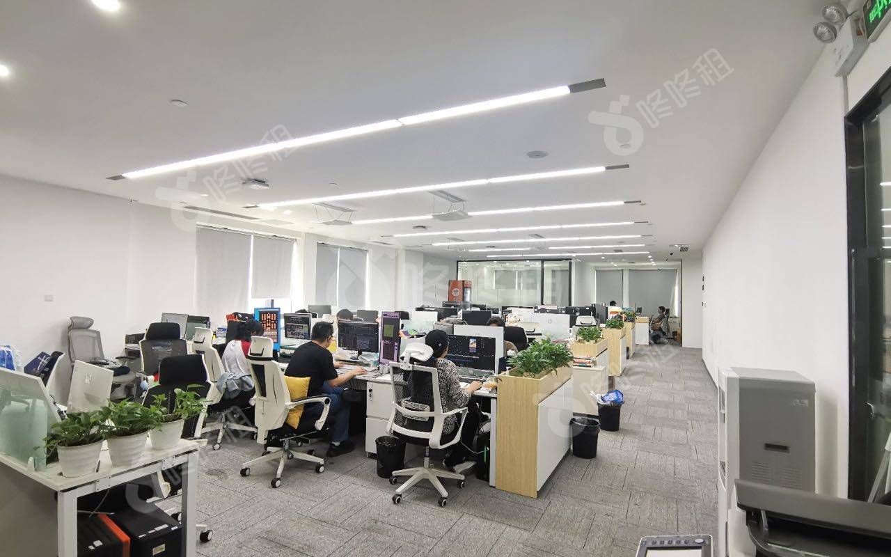 京基御景峯大厦_78平_精装_办公室开间