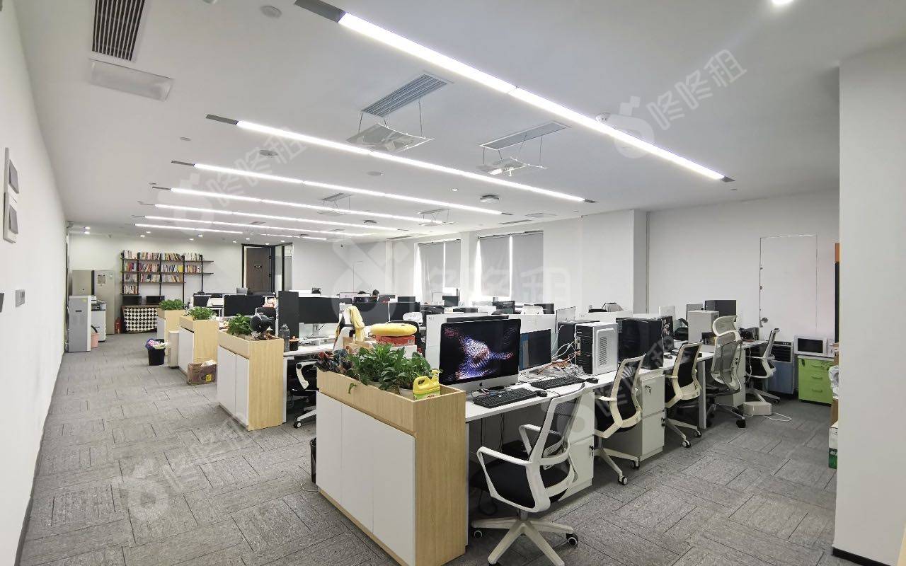 京基御景峯大厦_78平_精装_办公室开间