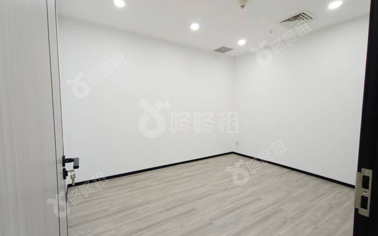 红松大厦_485平_精装_办公室隔间