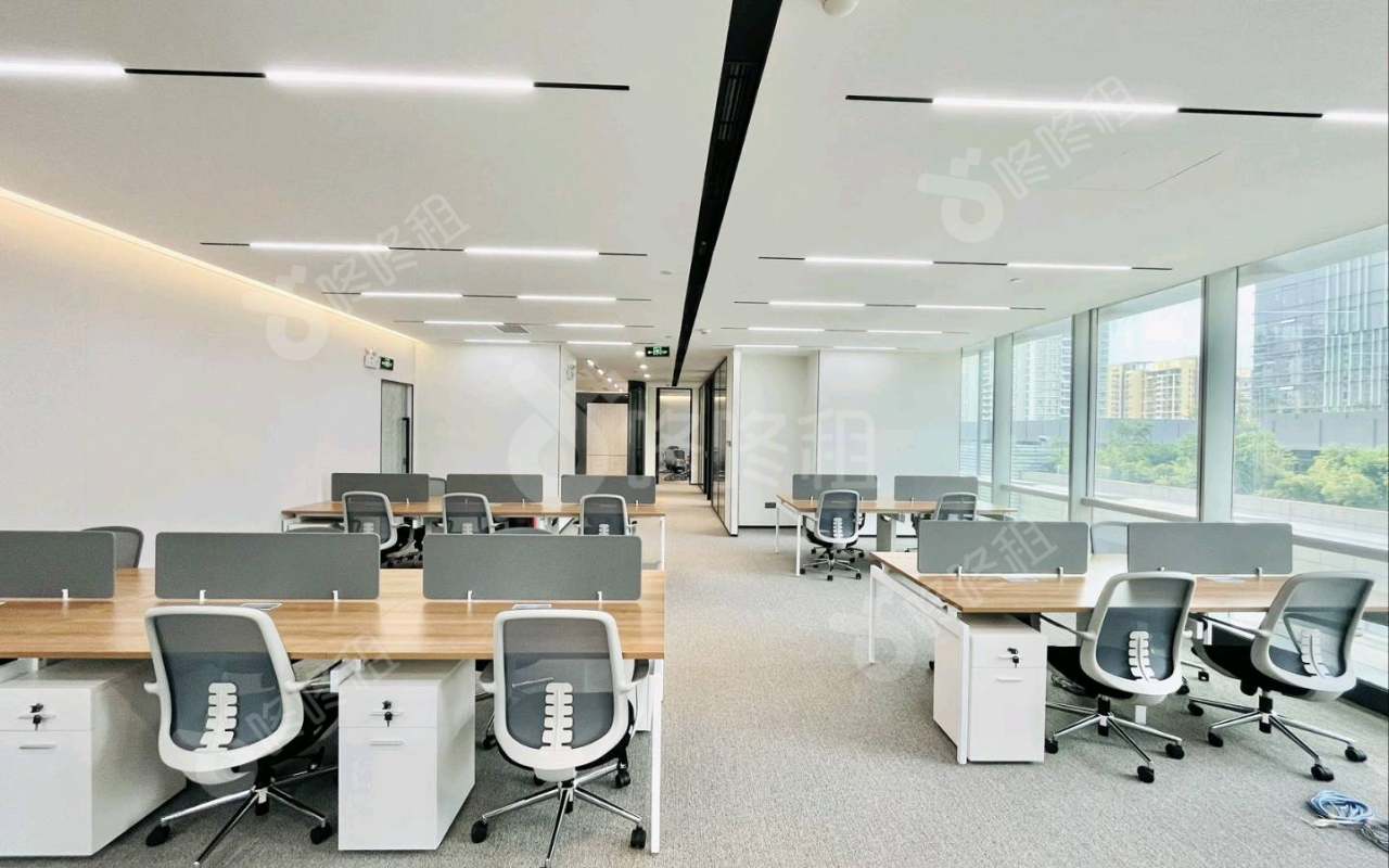 中洲控股中心_480平_精装_办公室开间
