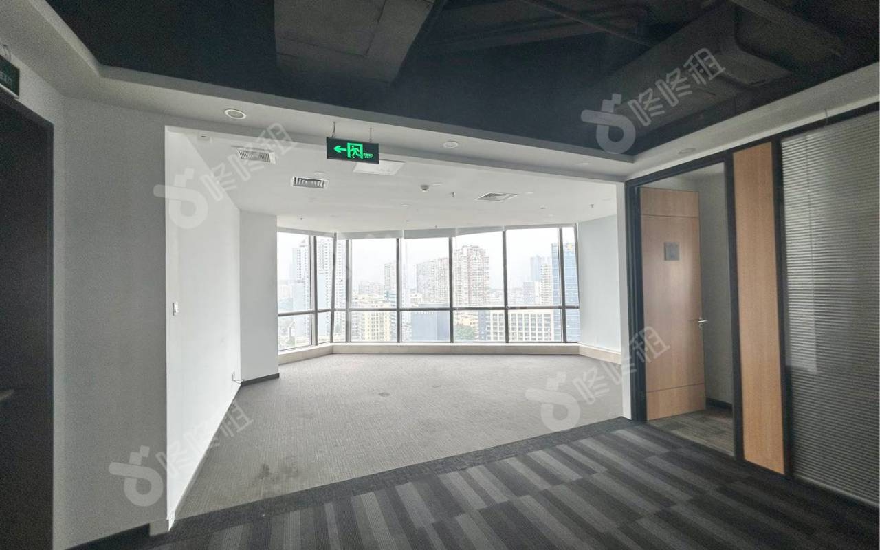 李宁中心 (松日鼎盛大厦)_272平_精装_办公室隔间