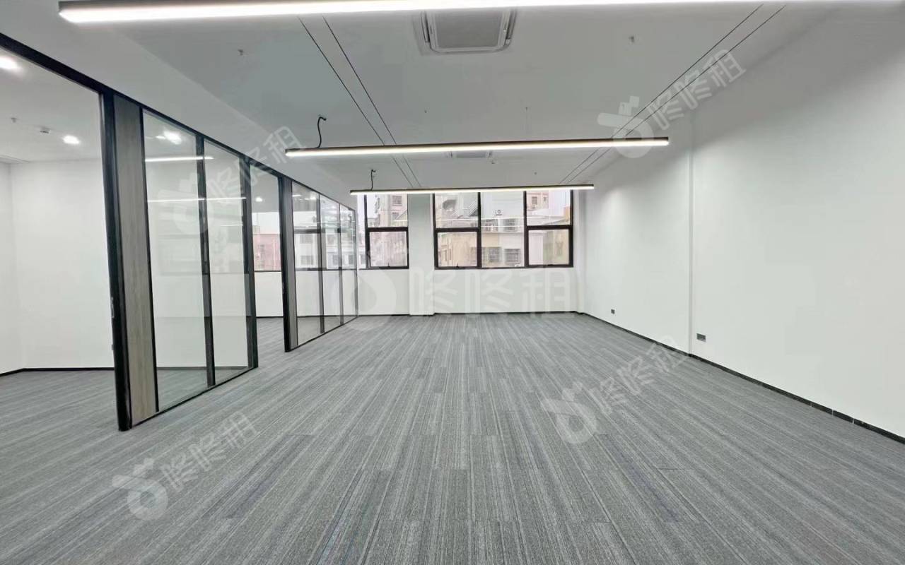 城市山海云汇_306平_精装_办公室开间