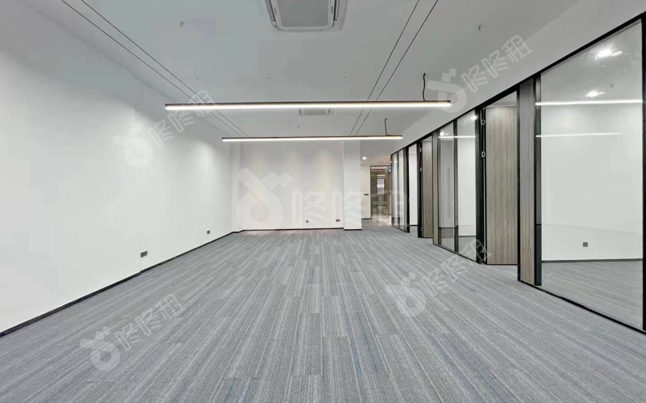 城市山海云汇_306平_精装_办公室开间