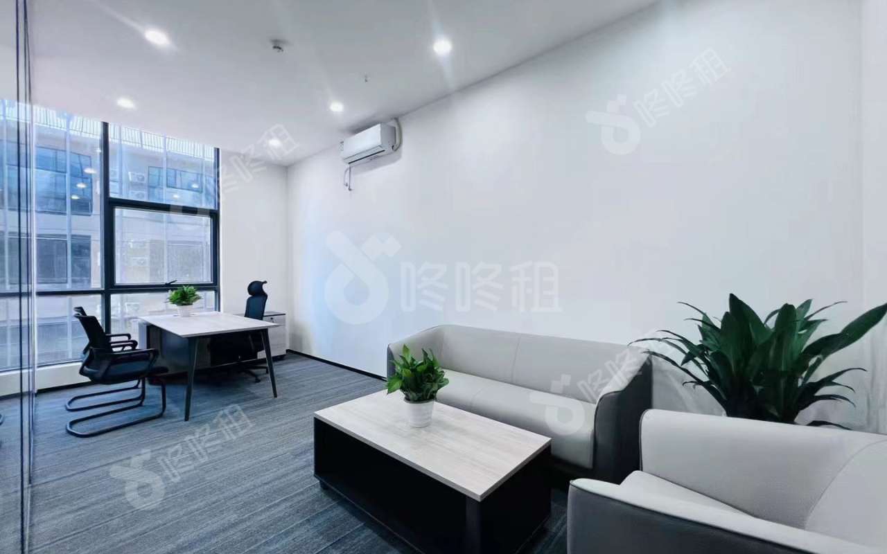 城市山海云汇_233平_精装_办公室隔间