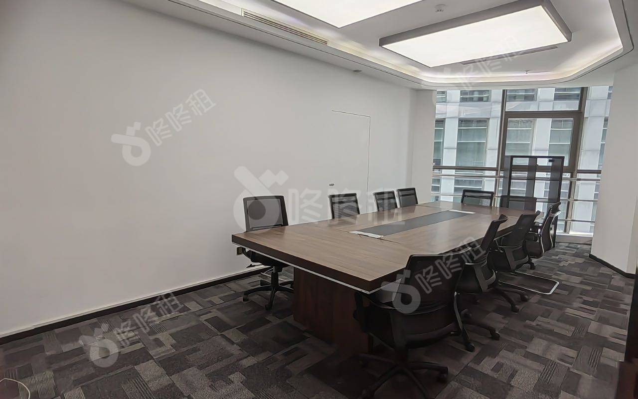 深圳北航大厦_198平_精装_办公室隔间