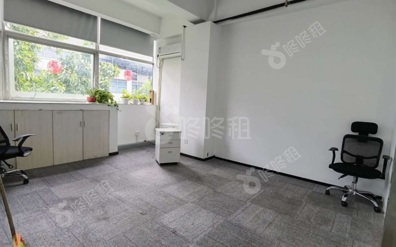 深圳软件园_419平_豪装_办公室隔间