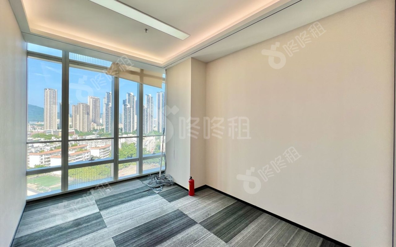 讯美科技广场_228平_精装_办公室隔间