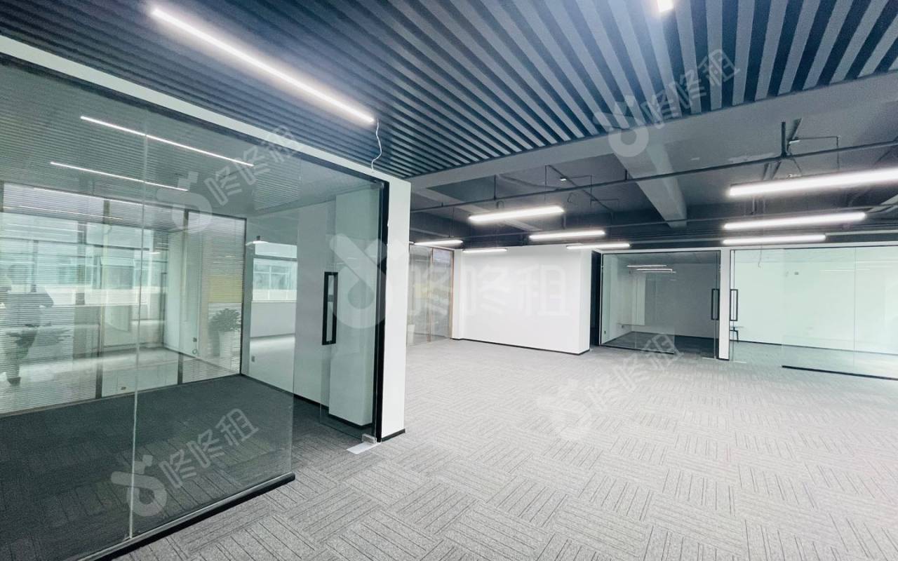 海大创意园_78平_精装_办公室开间