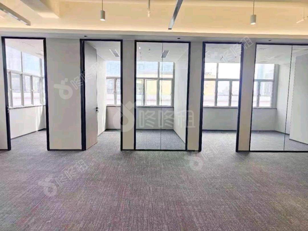 长园新材料港_150平_精装_办公室开间