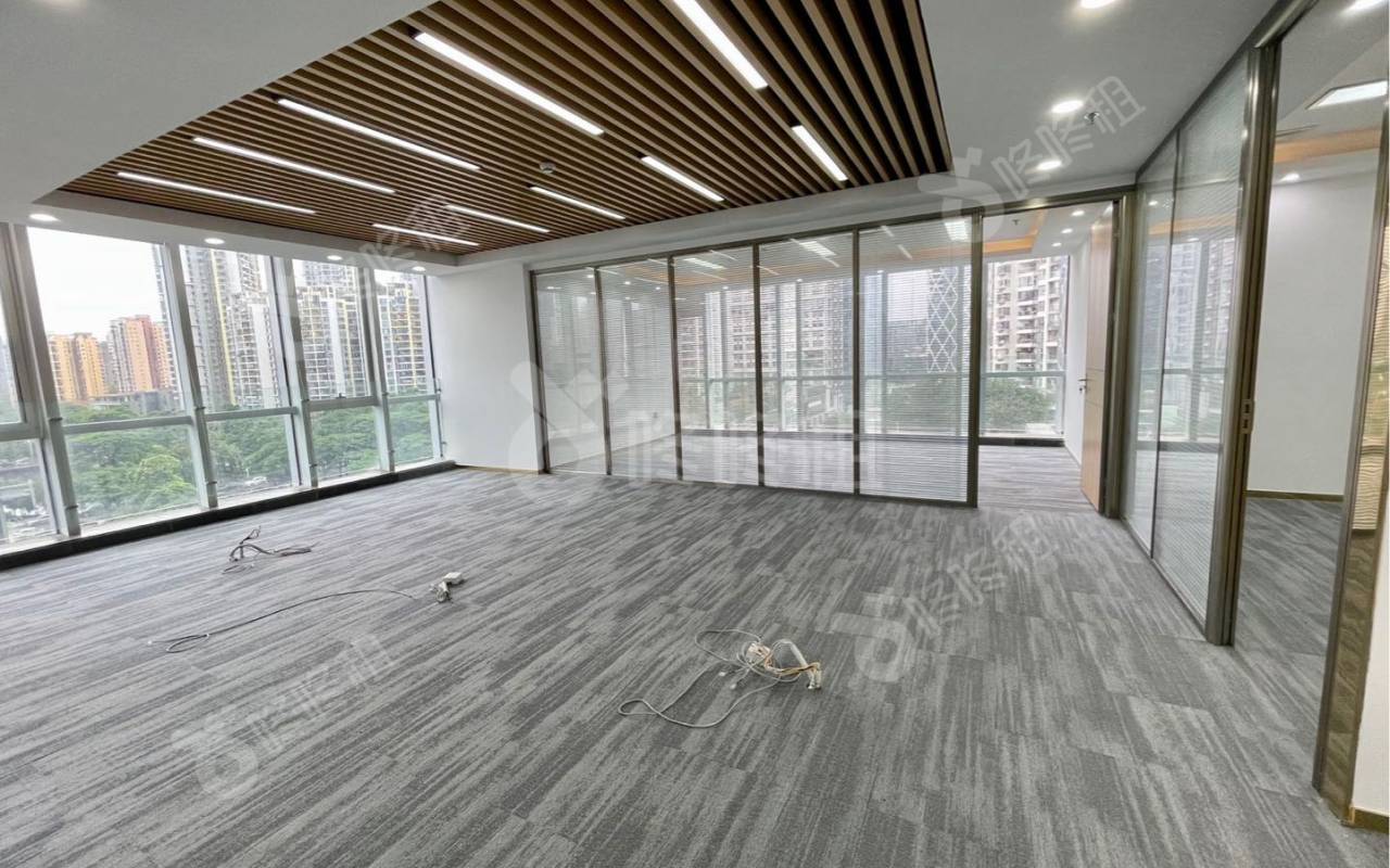 海岸城大厦_258平_精装_办公室开间