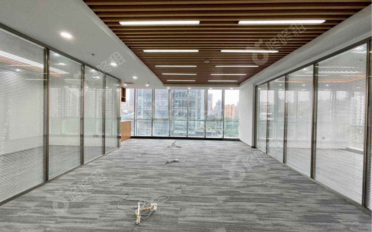 海岸城大厦_258平_精装_办公室开间