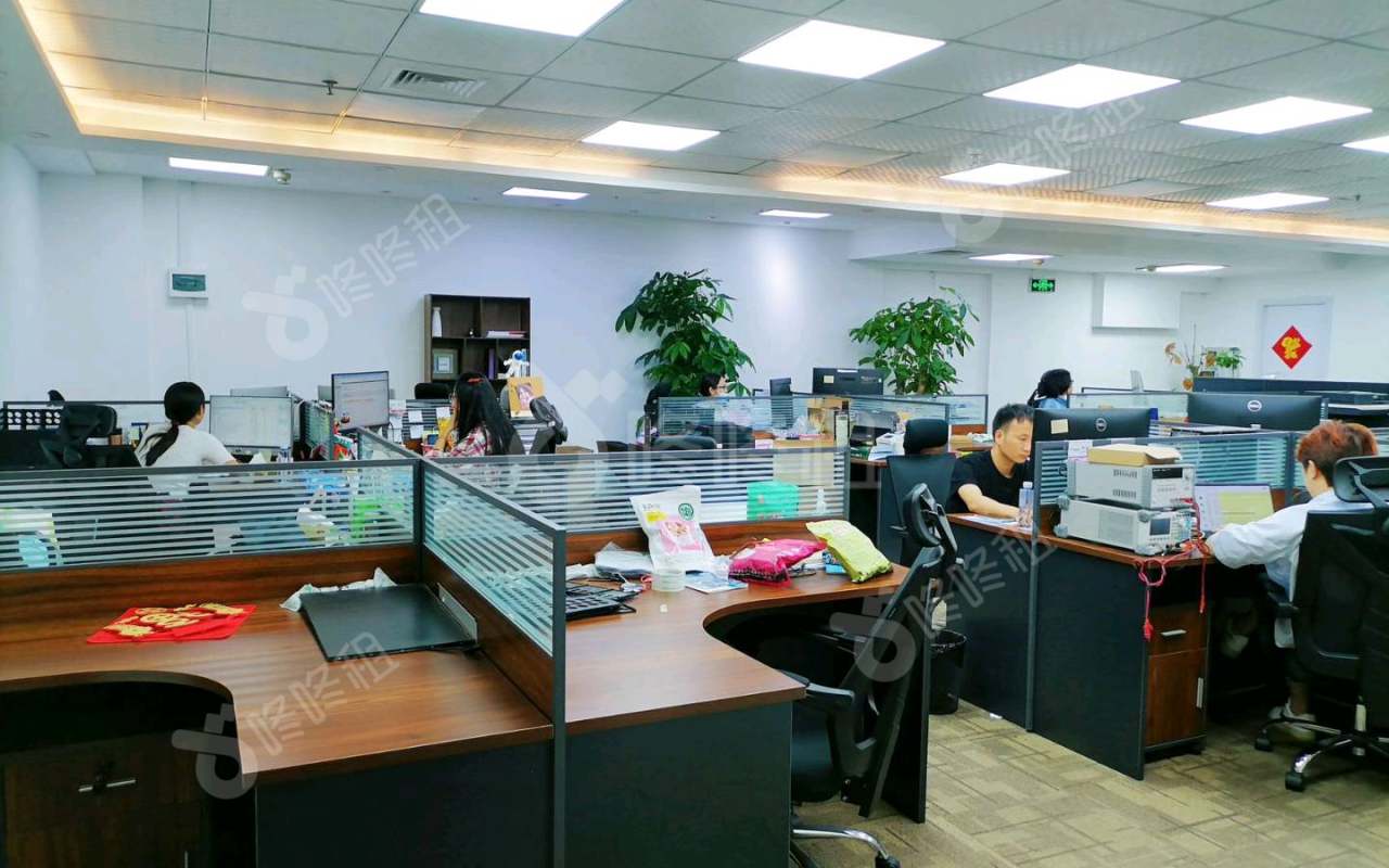 喜年中心_587平_精装_办公室开间