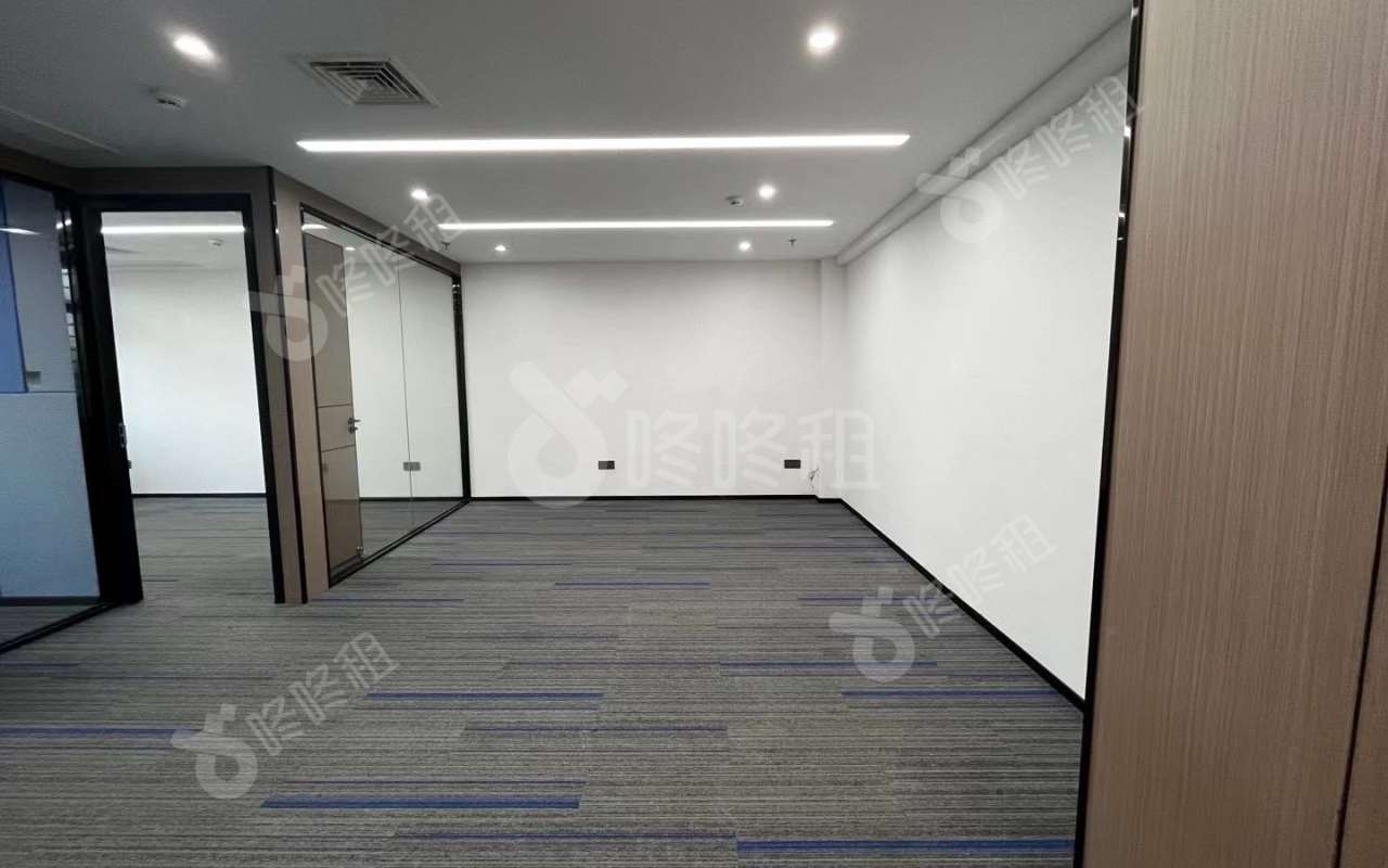 侨福大厦_165平_精装_办公室开间
