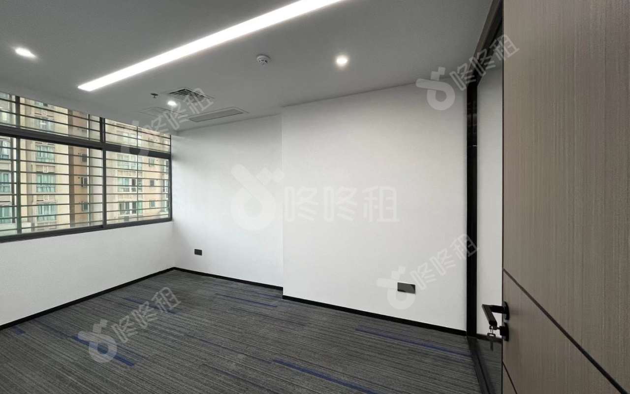 侨福大厦_165平_精装_办公室隔间