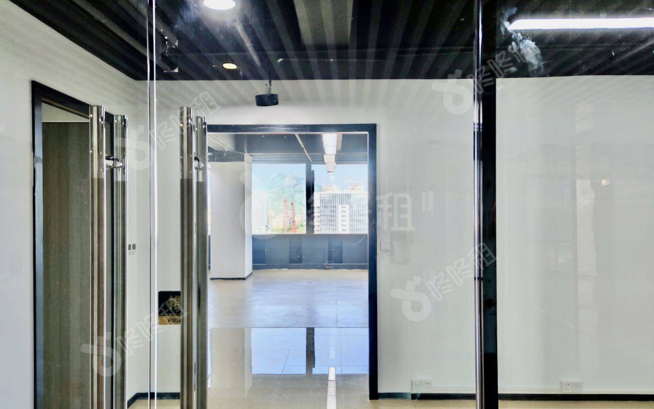 万科云创_498平_精装_办公室隔间