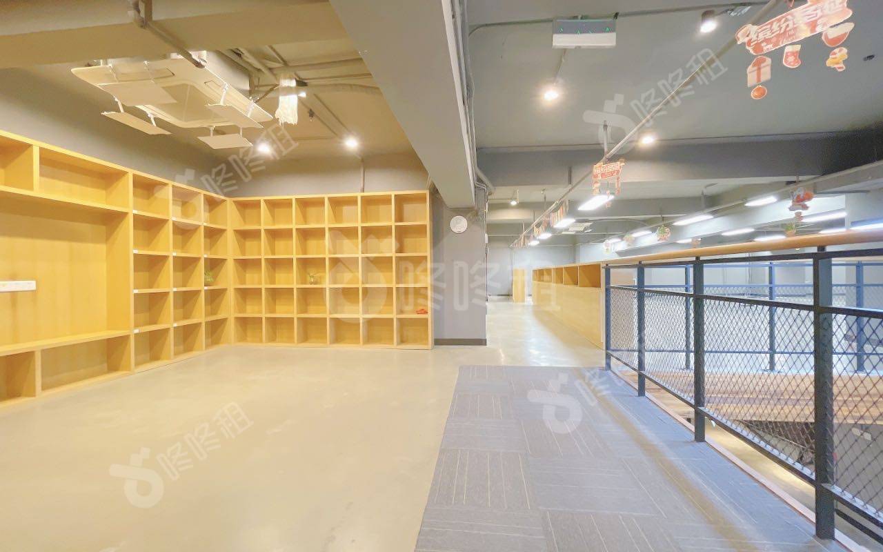 南山云谷二期_343平_精装_办公室开间