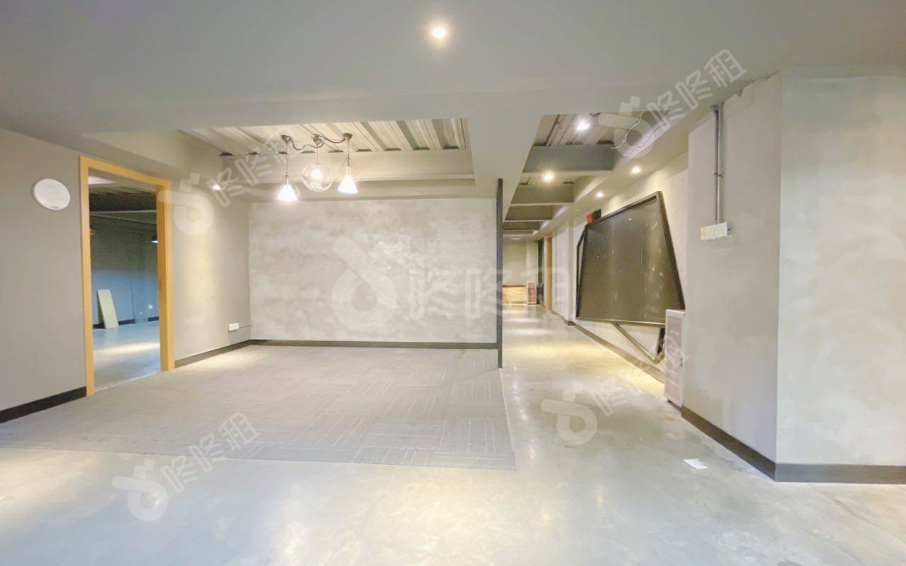 南山云谷二期_343平_精装_办公室开间