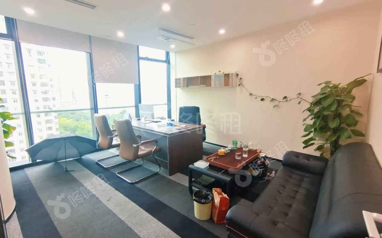 新世界文博中心_175平_精装_办公室隔间