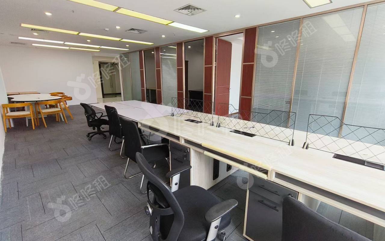 天安数码时代大厦_258平_精装_办公室开间