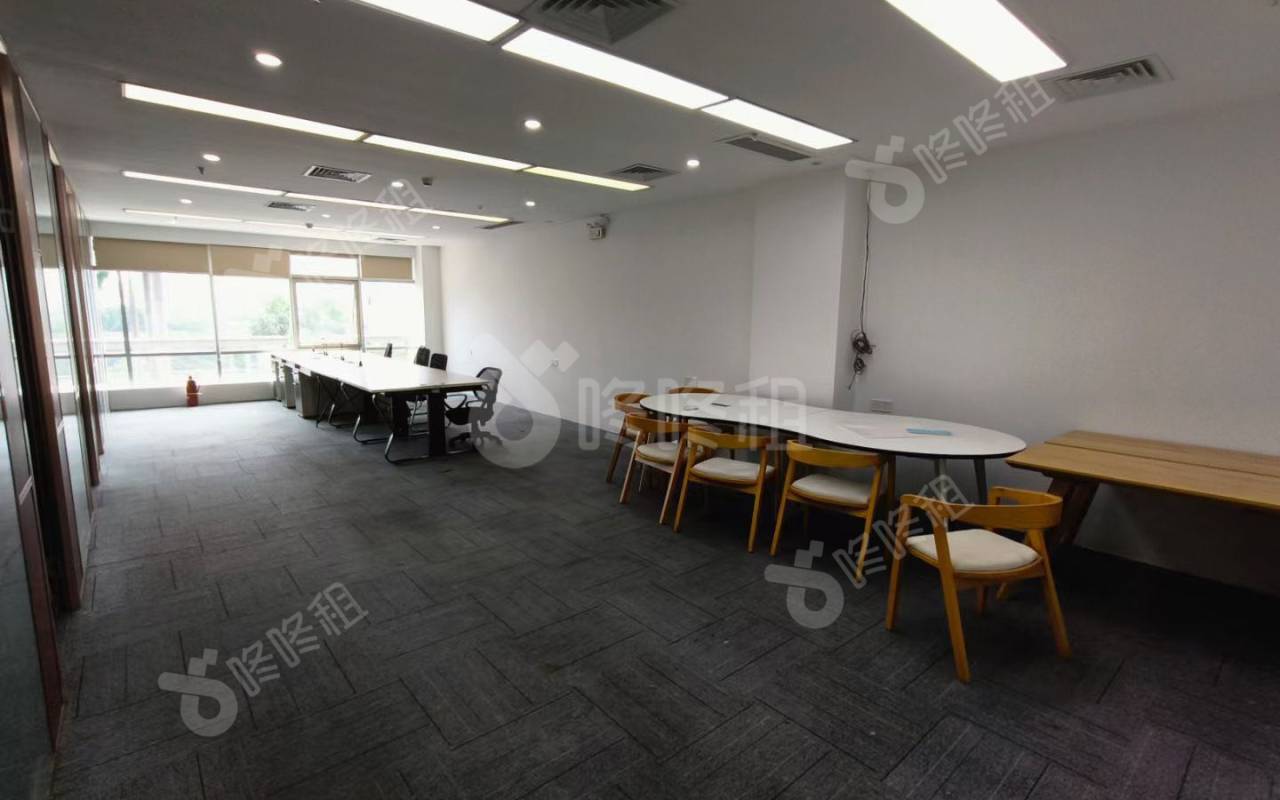 天安数码时代大厦_258平_精装_办公室开间