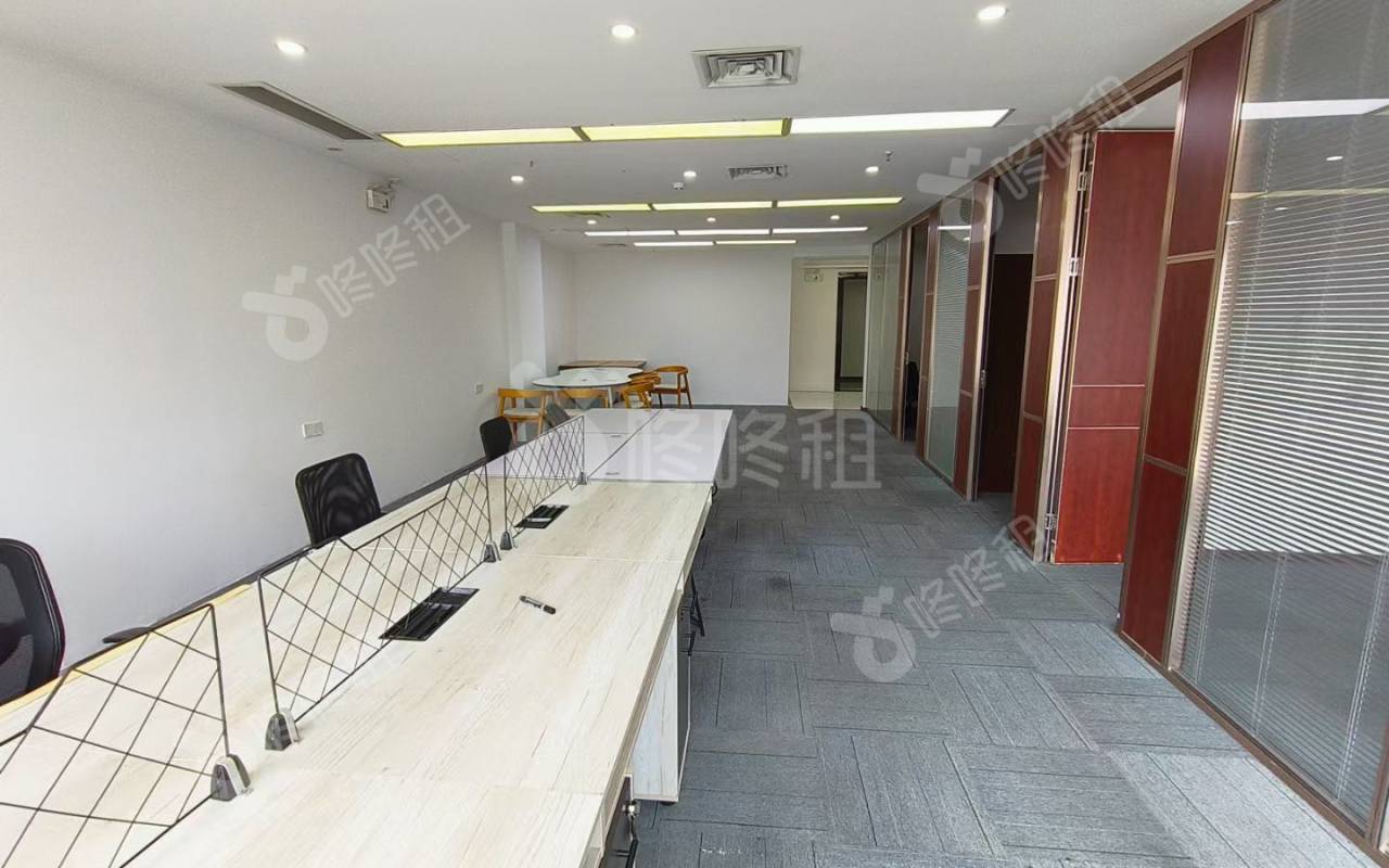 天安数码时代大厦_258平_精装_办公室开间