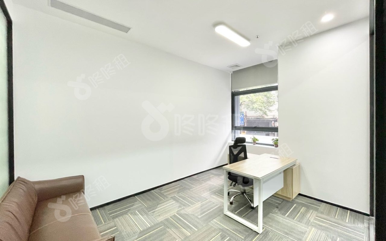 东方科技大厦_145平_精装_办公室隔间