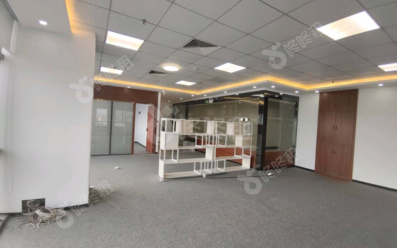 创新大厦_308平_简装_办公室开间