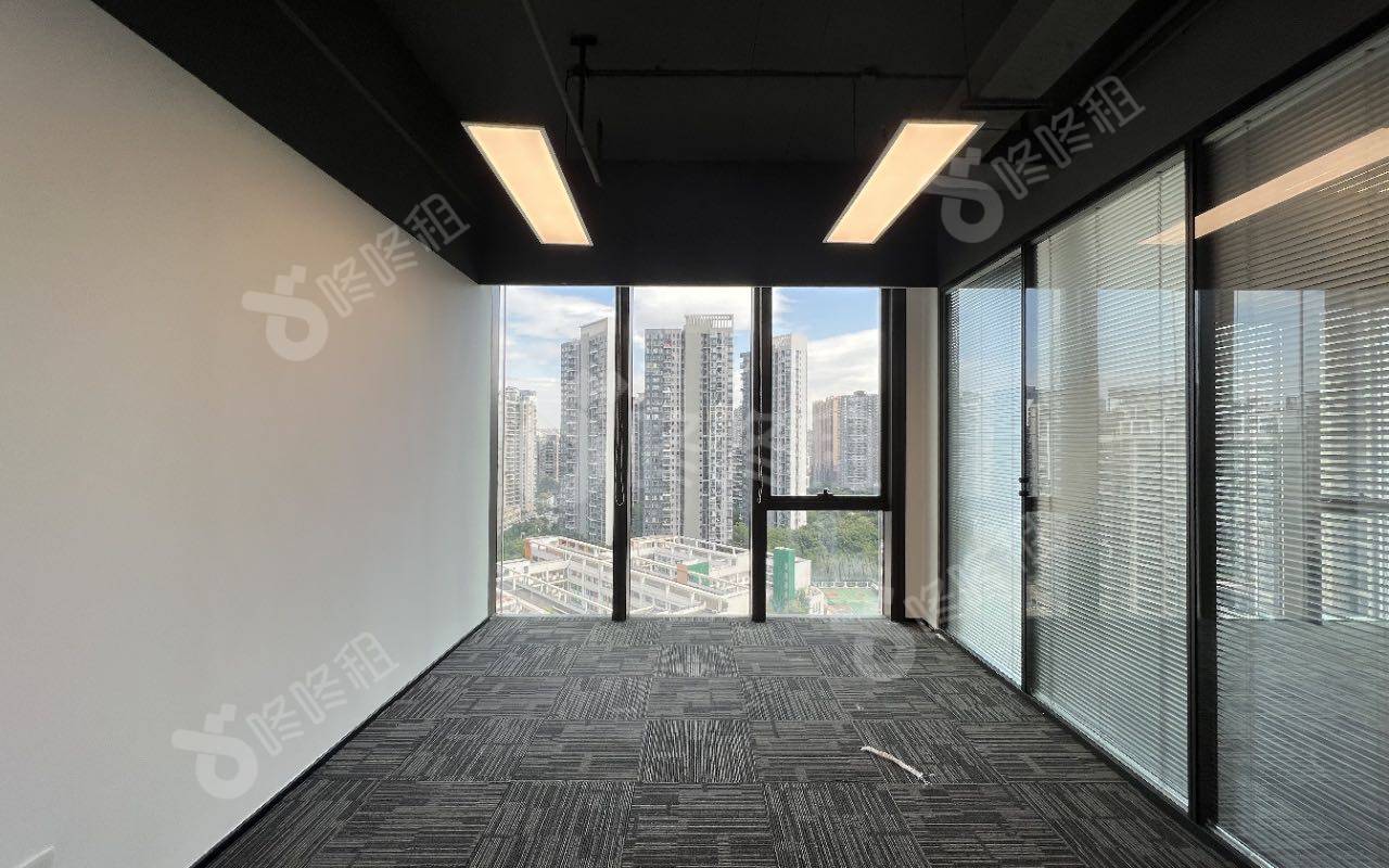 前海科兴科学园(正中华丽中心)_132平_精装_办公室隔间