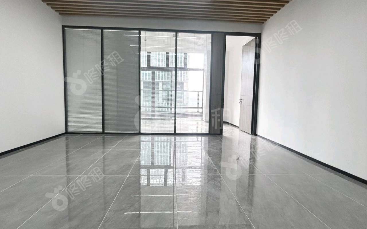 万科星宸大厦_139.36平_精装_办公室开间