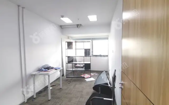 盛唐大厦_178平_精装_办公室房源出租