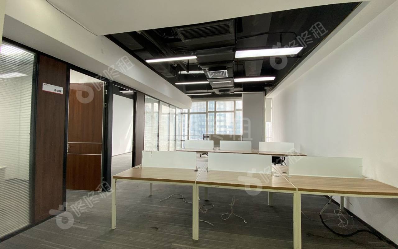 讯美科技广场_116平_精装_办公室开间
