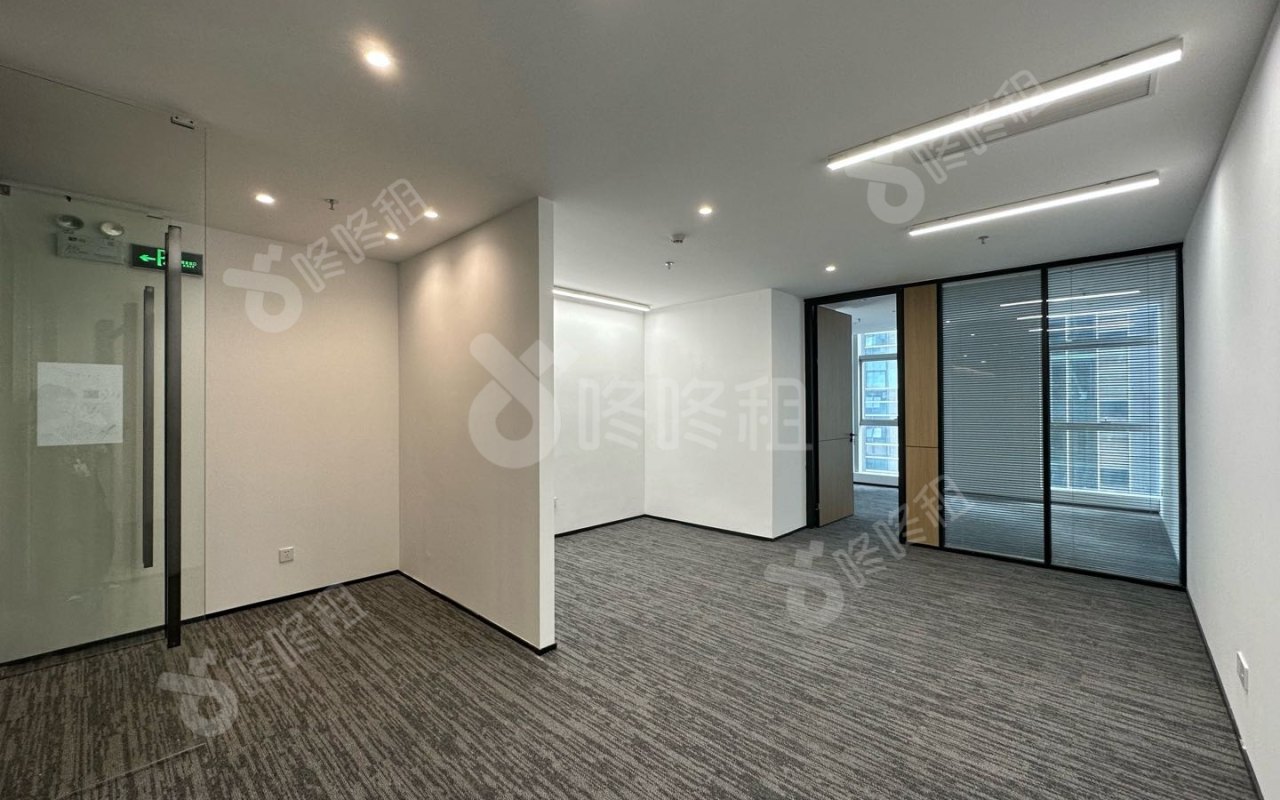 金骐智谷大厦_178平_豪装_办公室隔间