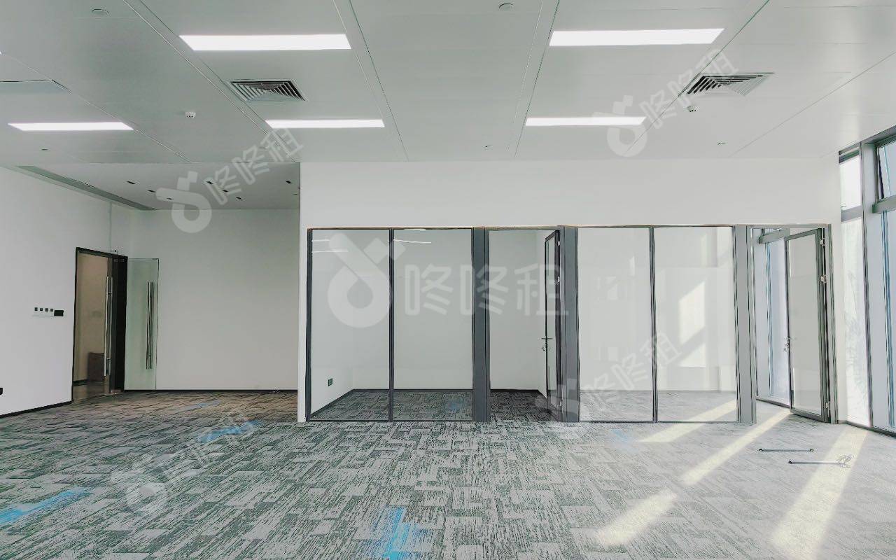 海纳科技大厦_267平_精装_办公室开间