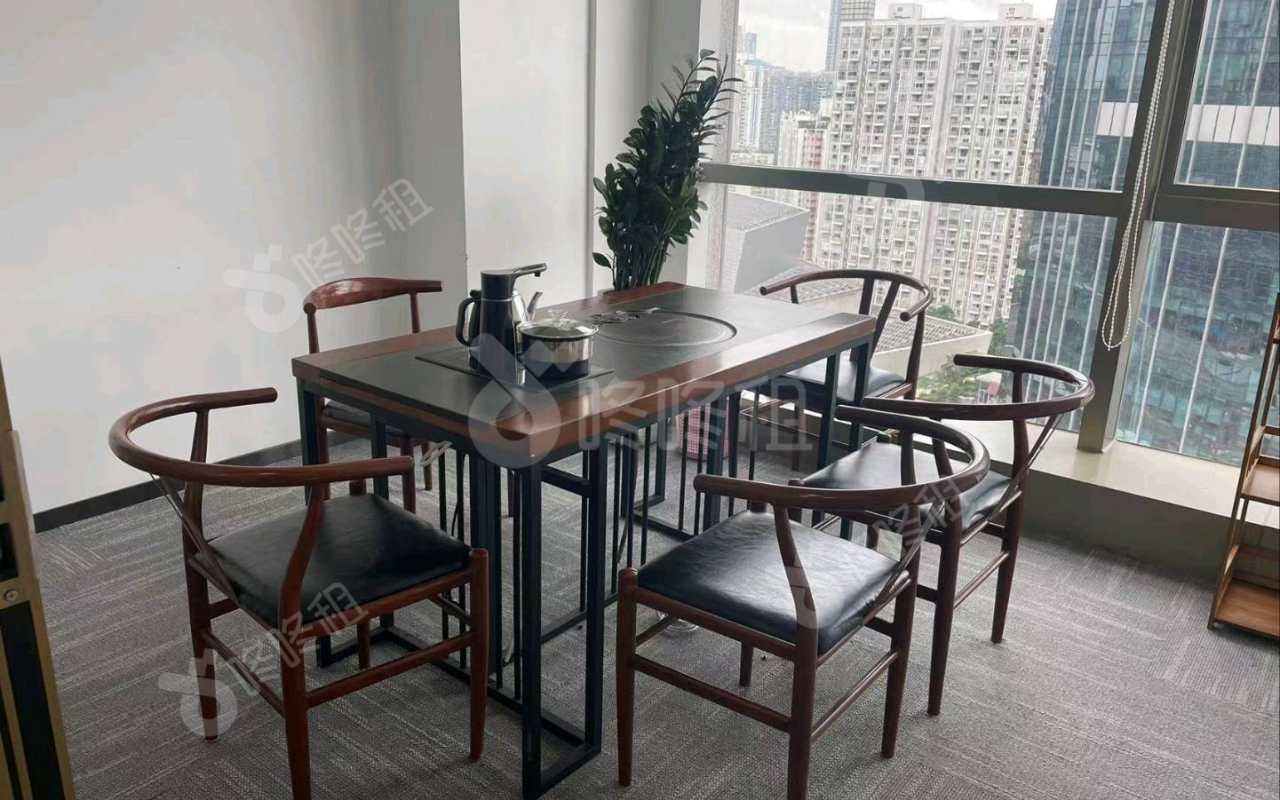 保利丰兴广场_109平_精装_办公室隔间