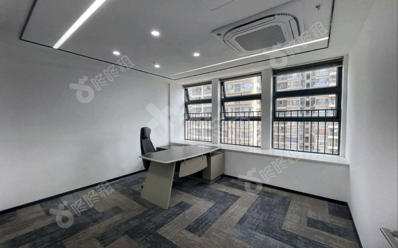 保利中辰广场_203平_精装_办公室隔间