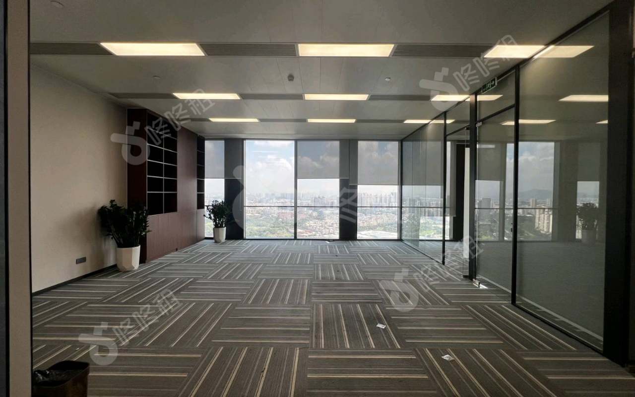 保利鱼珠港_205平_精装_办公室开间