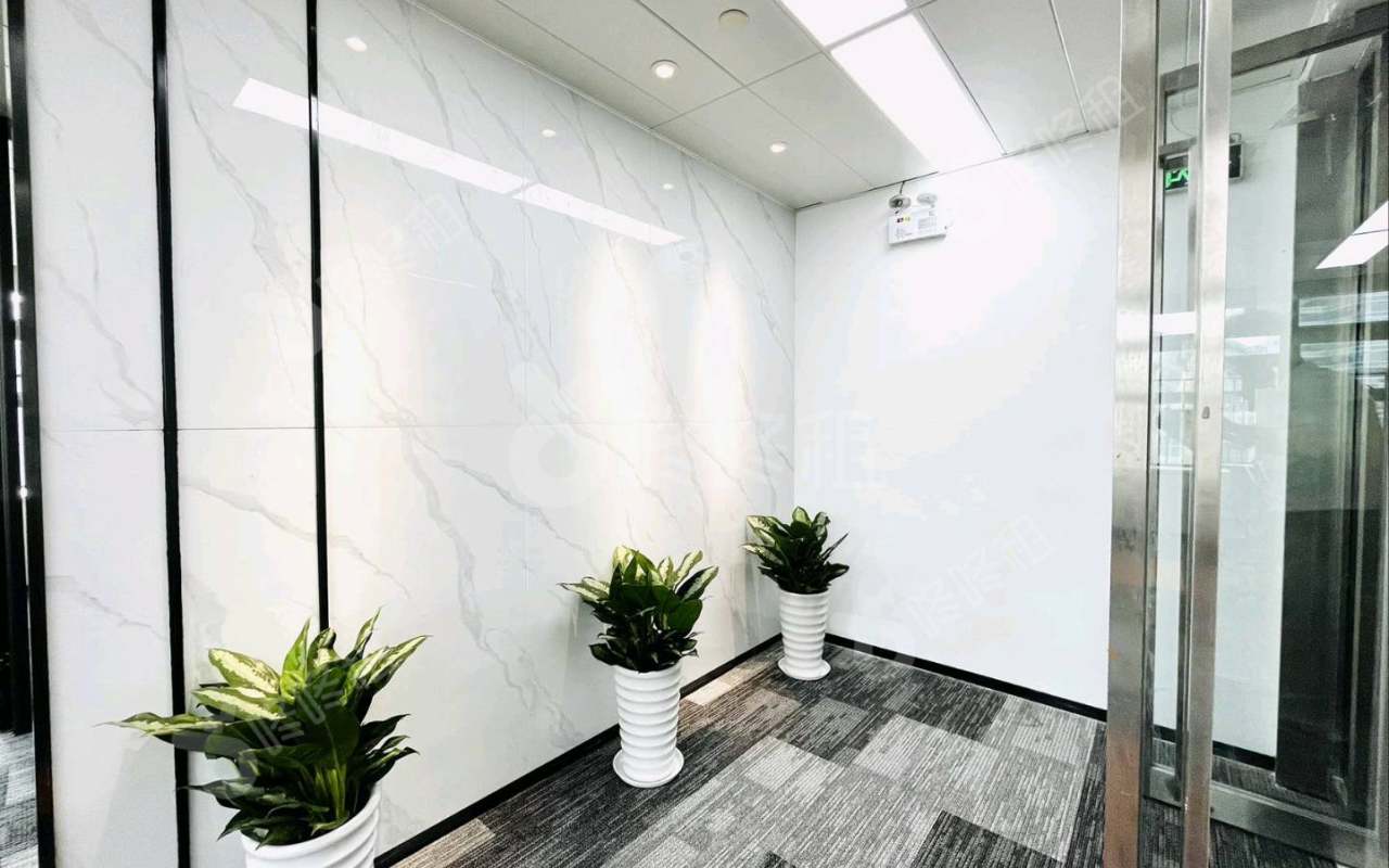 保利中辰广场_168平_精装_前台