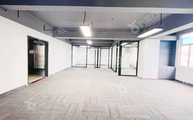 南贤商业广场_218平_精装_办公室房源出租