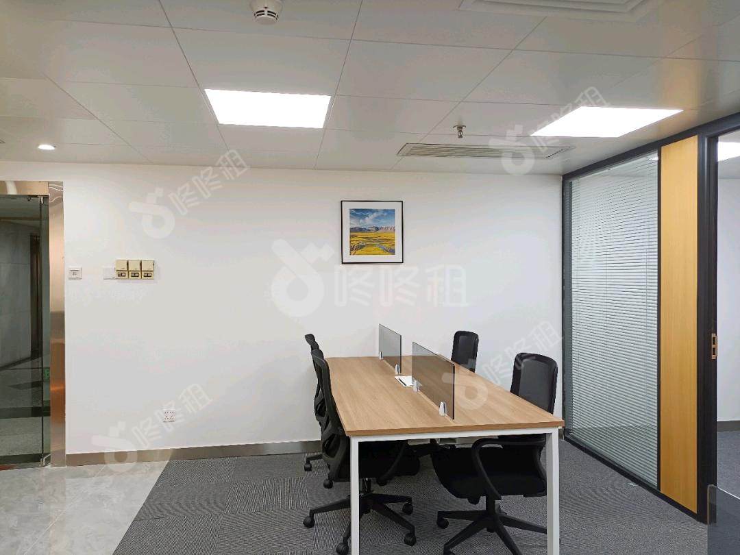 羊城国际贸易中心_135平_精装_办公室开间