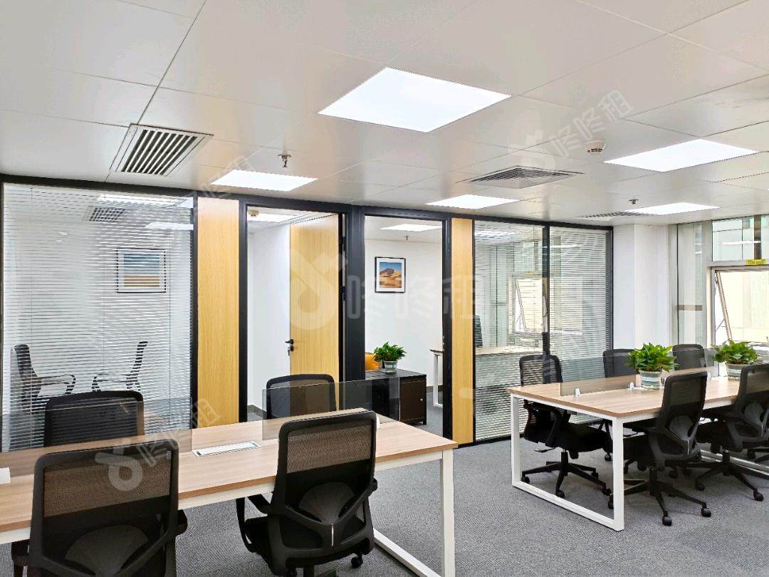 羊城国际贸易中心_135平_精装_办公室开间