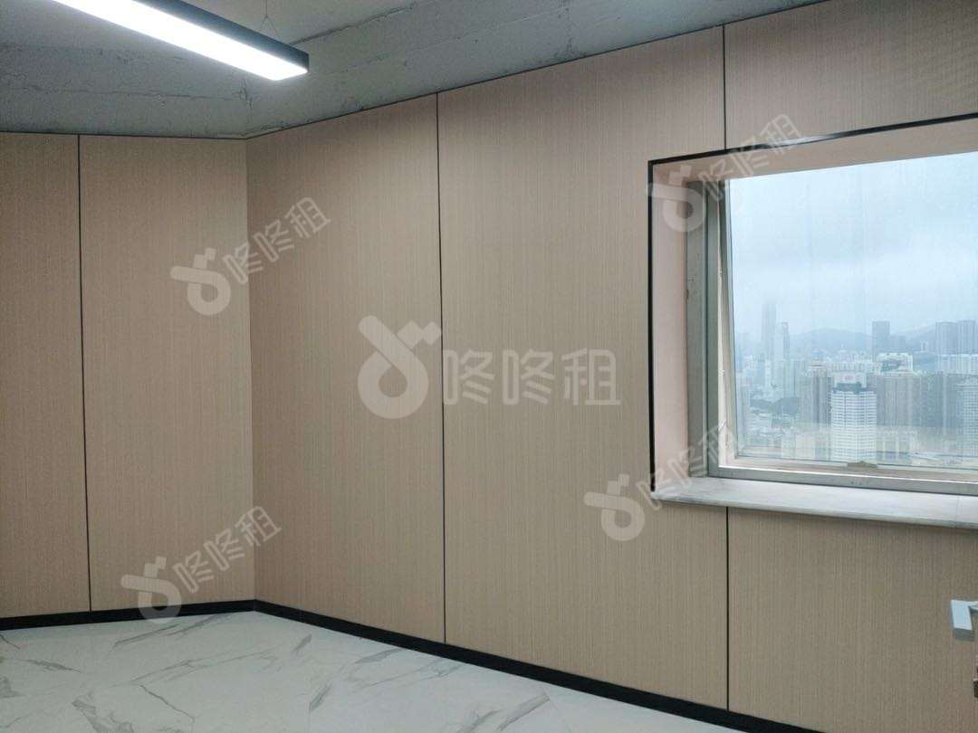 鸿昌广场_79平_精装_办公室隔间
