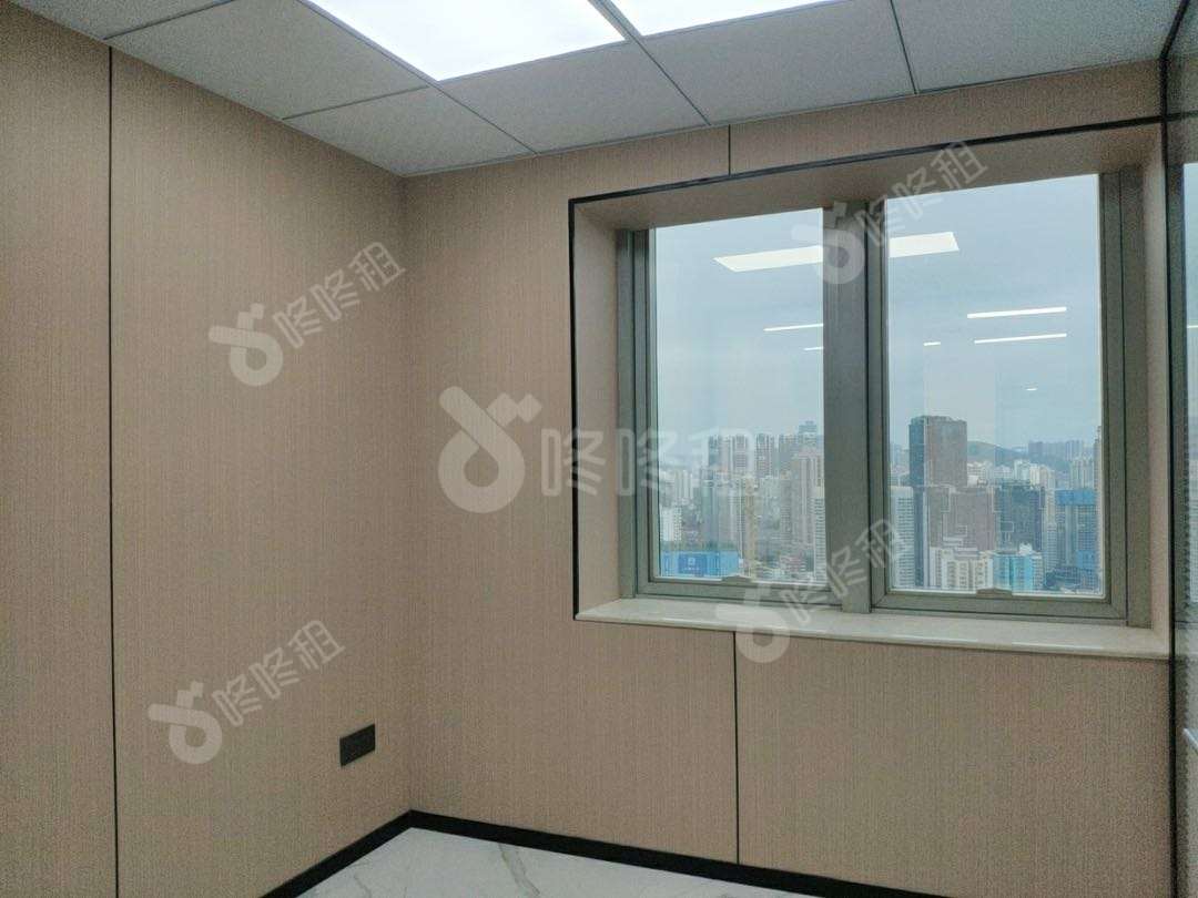 鸿昌广场_113平_精装_办公室隔间