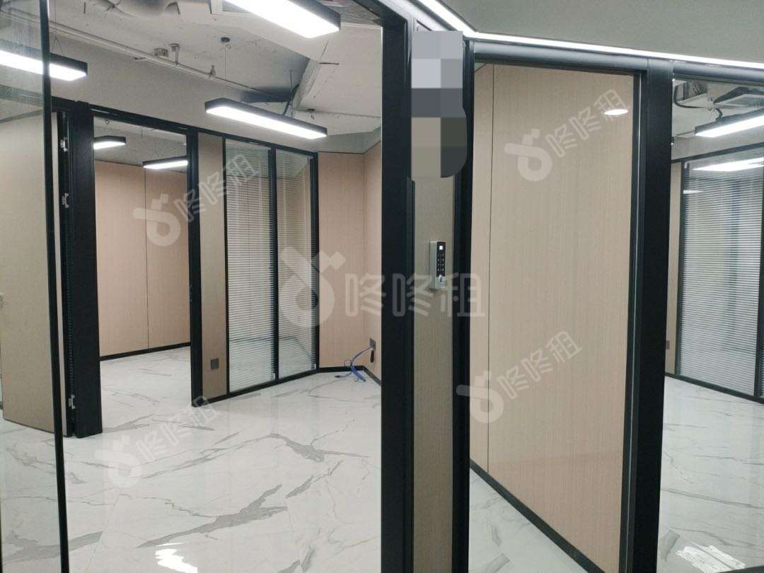 鸿昌广场_79平_精装_前台