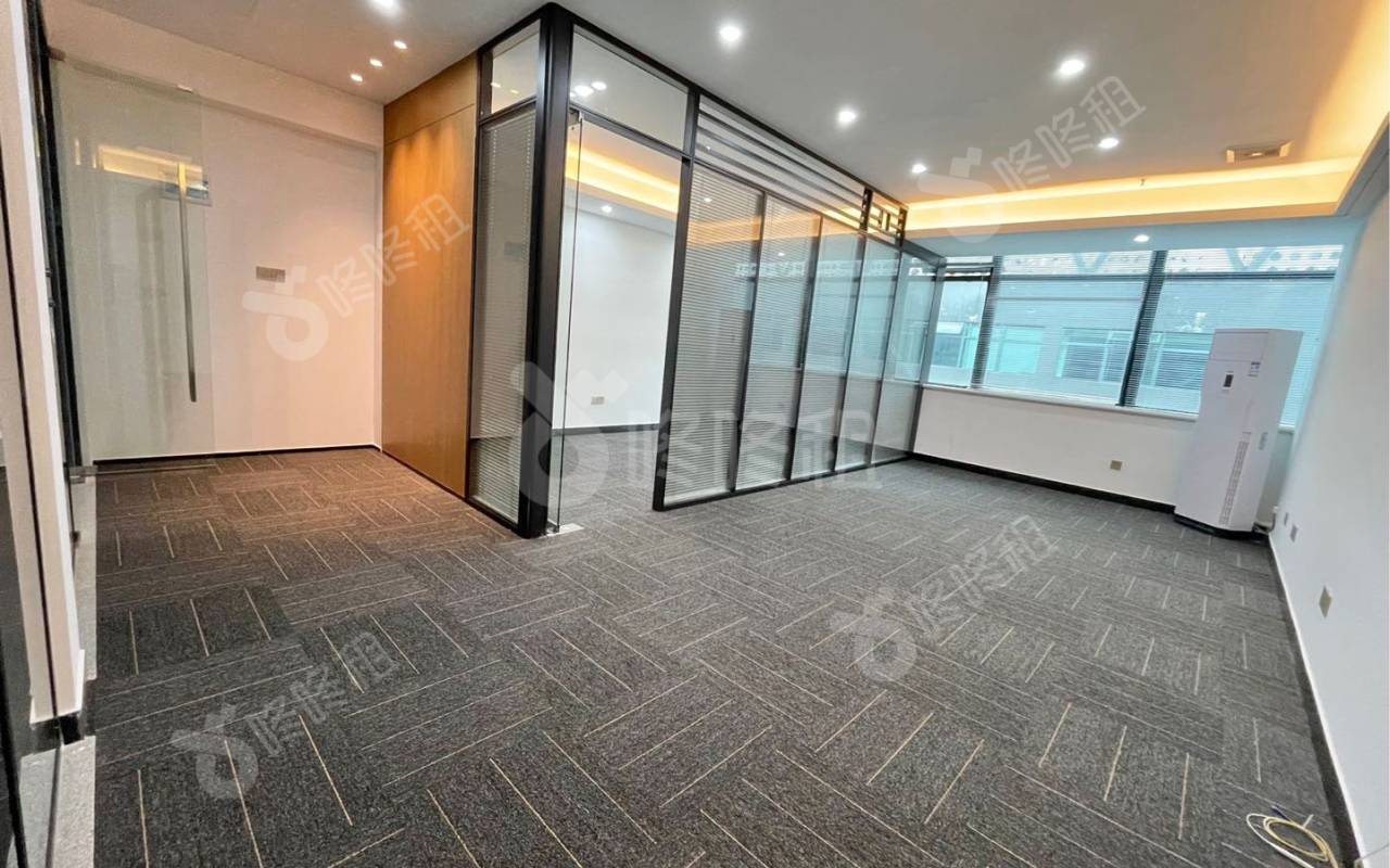 海大创意园_85平_精装_办公室开间