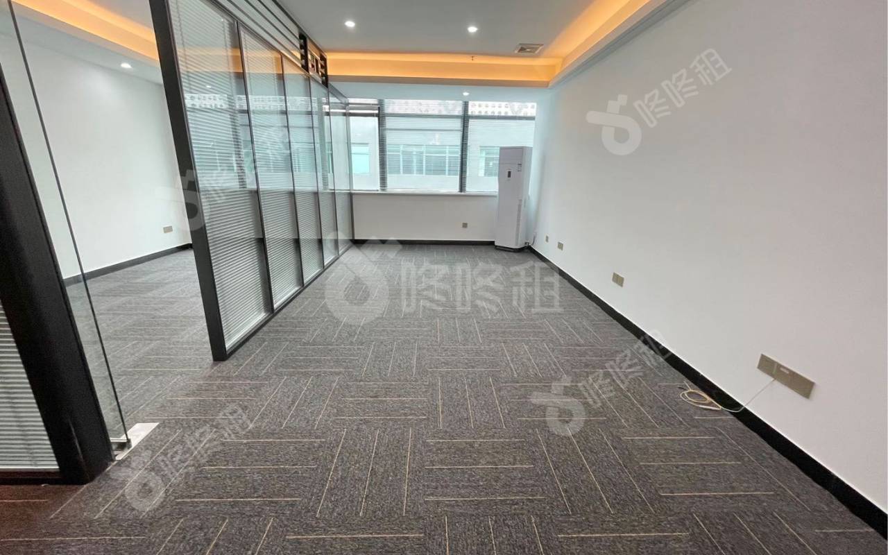 海大创意园_85平_精装_办公室开间