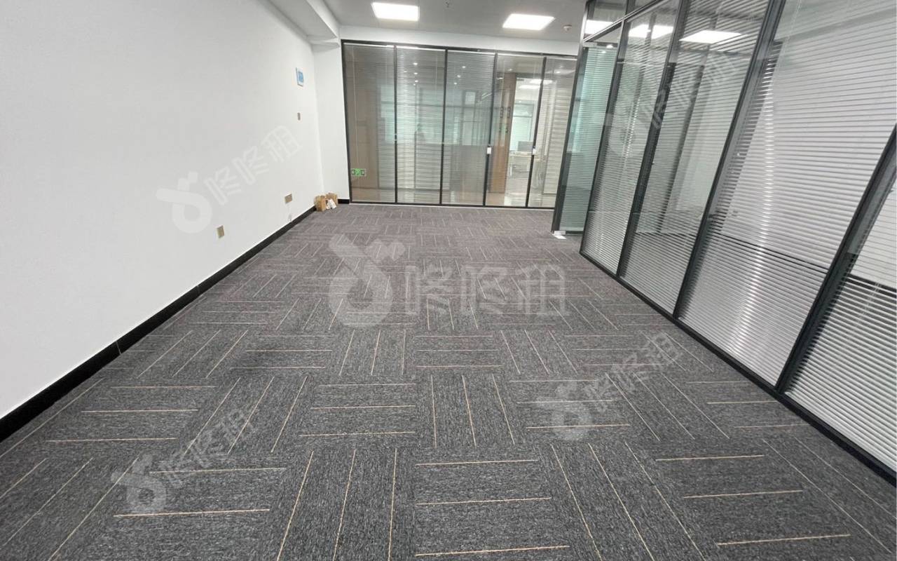 海大创意园_90平_精装_办公室开间