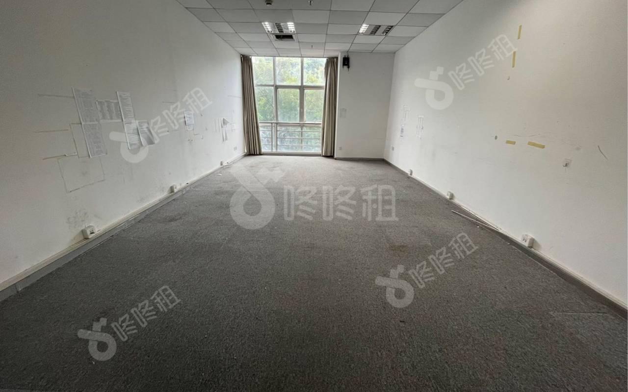 嘉达研发大楼_906平_精装_办公室隔间