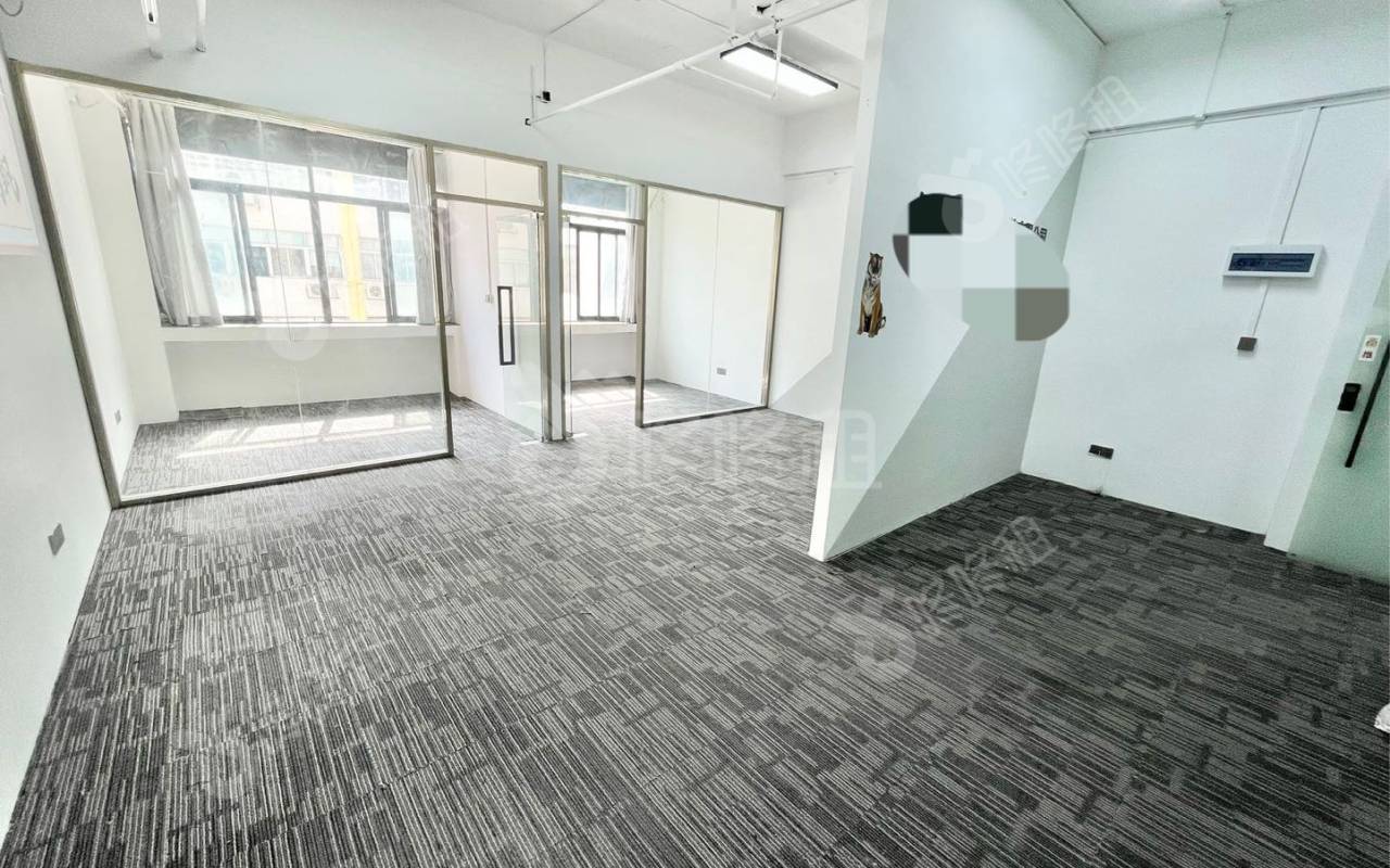 马家龙工业区_112平_精装_办公室开间