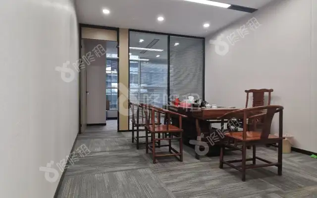 中国凤凰大厦_95平_豪装_办公室房源出租