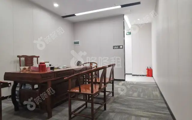 中国凤凰大厦_95平_豪装_办公室房源出租